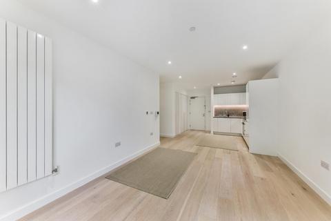 2 bedroom apartment to rent, Pendant Court, Royal Wharf, London, E16