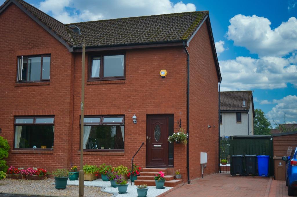 Abbot Road, Broomridge, Stirling, FK7 7UQ 2 bed semidetached house £