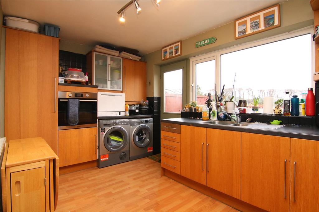 Thornhill Road, Steeton, BD20 2 bed terraced house £165,000