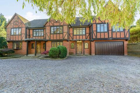 22 London Road, Lichfield, WS14 9EJ