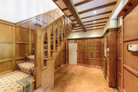 22 London Road, Lichfield, WS14 9EJ