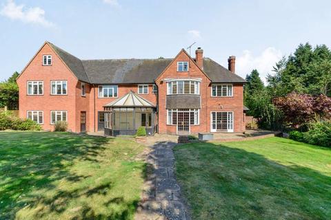 22 London Road, Lichfield, WS14 9EJ