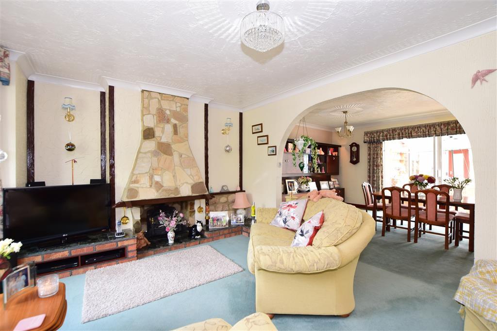 Mackenders Lane, Eccles, Aylesford, Kent 4 bed semidetached house £