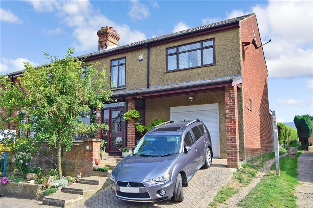 Mackenders Lane, Eccles, Aylesford, Kent 4 bed semidetached house £