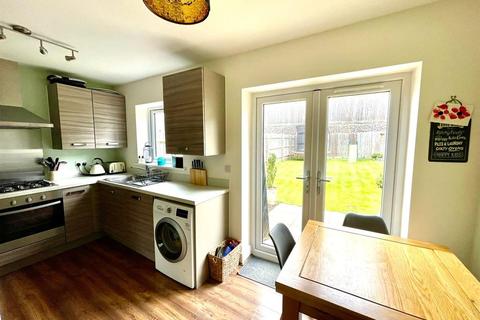 77 Budding Way, Dursley, GL11 5BE