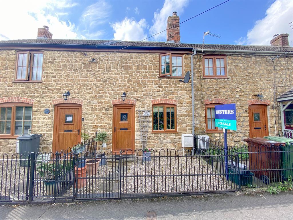 Rowley, Cam, Dursley, GL11 5NT 2 bed cottage £269,500