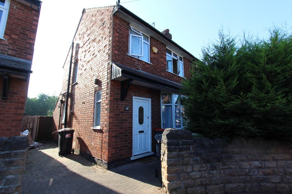 Carisbrooke Avenue, Beeston, NG9 3 bed semidetached house £1,125 pcm