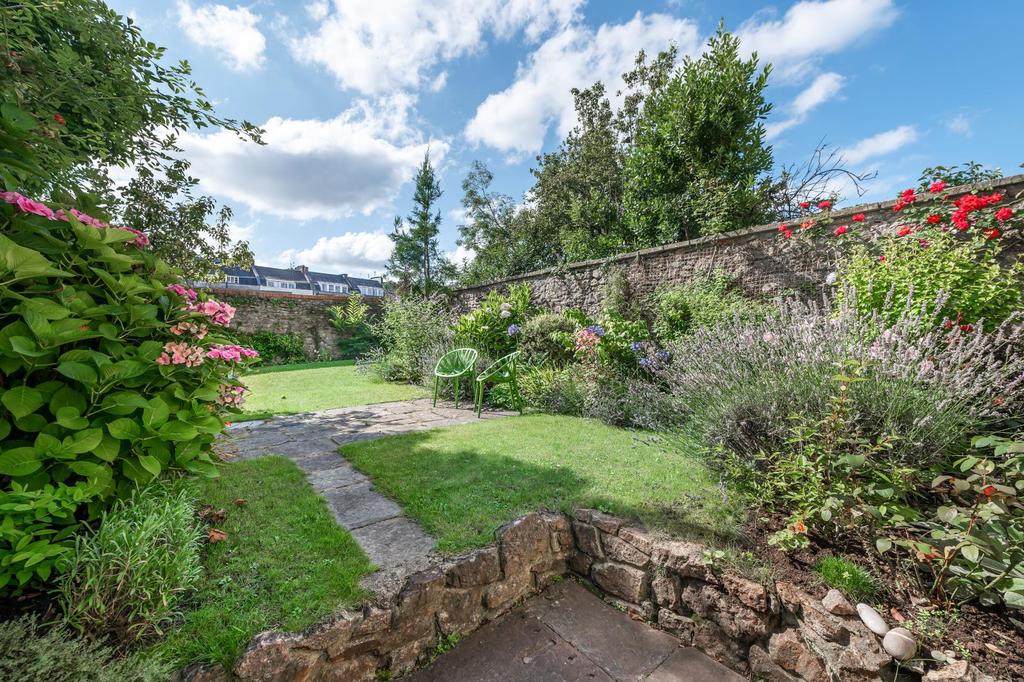 Walled Garden