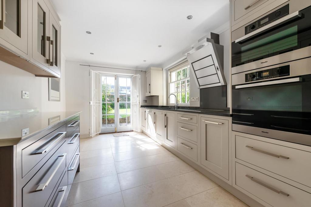 Kitchen Hall Floor