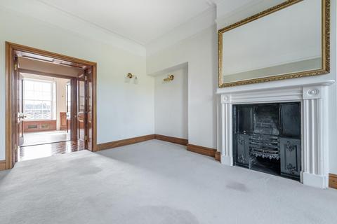 19 Caledonia Place, Bristol, BS8 4DJ