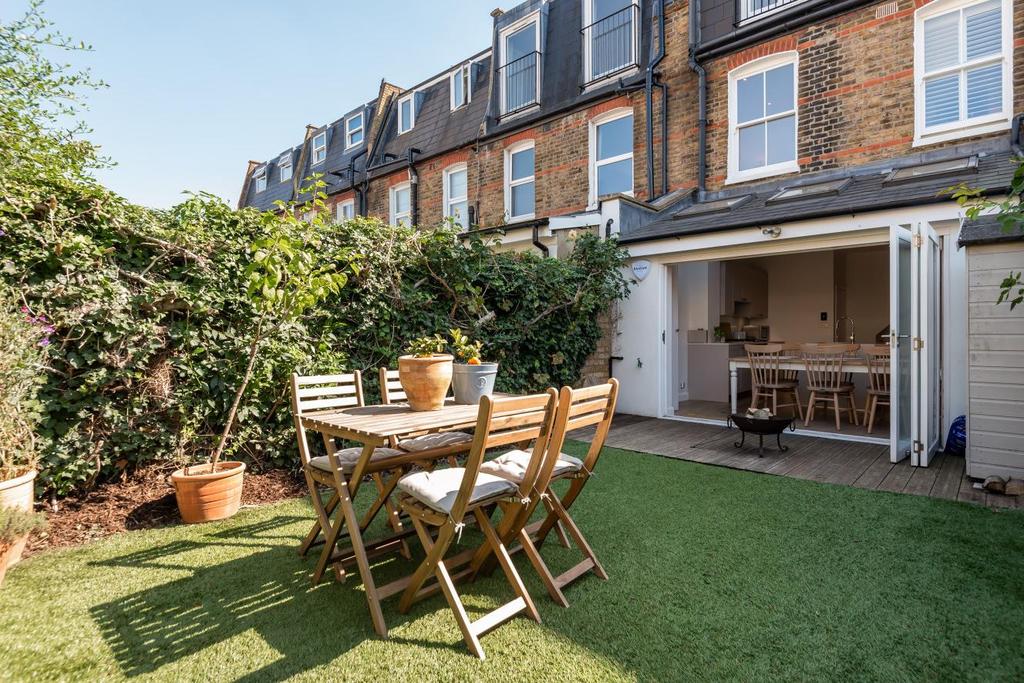 Burmester Road, Earlsfield 4 bed terraced house £1,095,000