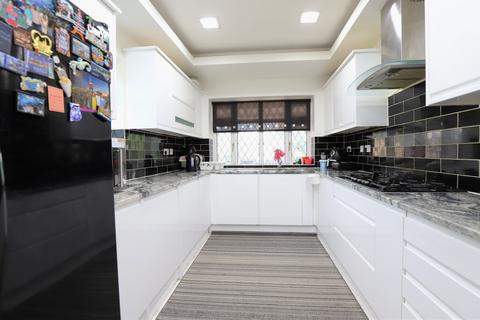 22 Old Orchard Close, Uxbridge, UB8 3LH