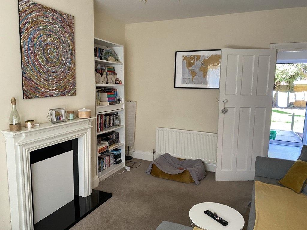 Pottery Lane, York, YO31 2 bed end of terrace house £1,100 pcm (£254 pw)