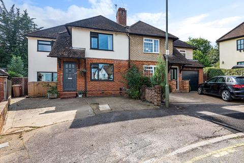 9 Downing Avenue, Guildford, GU2 7SY