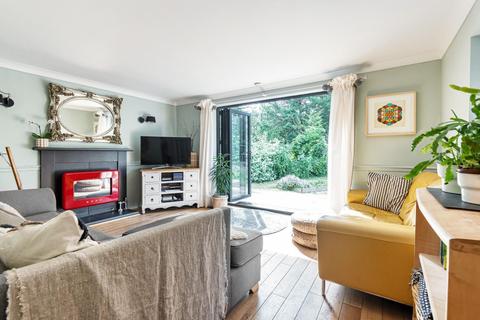 9 Downing Avenue, Guildford, GU2 7SY