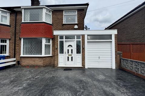 3 bedroom semi-detached house to rent, Downs Drive, Timperley, WA14