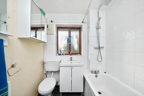 36 Abbey Road, London, E15 3LU
