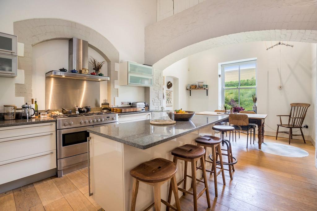 Kitchen 1