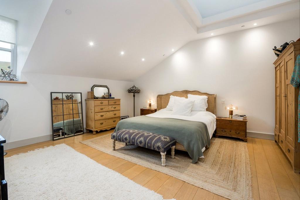 Master Bed