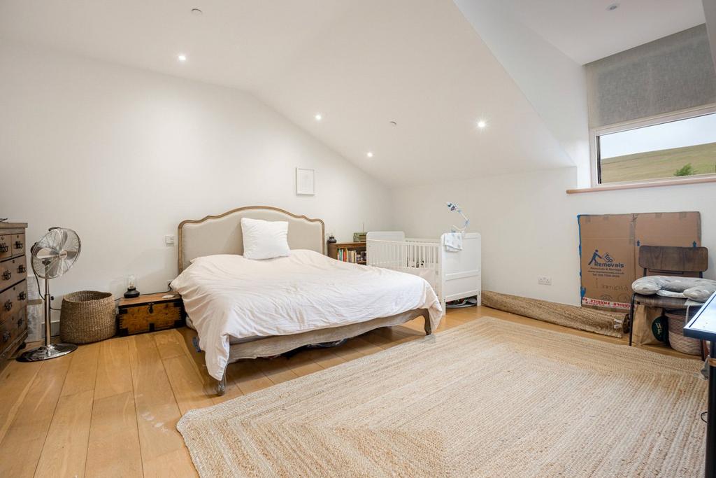 Bed 2