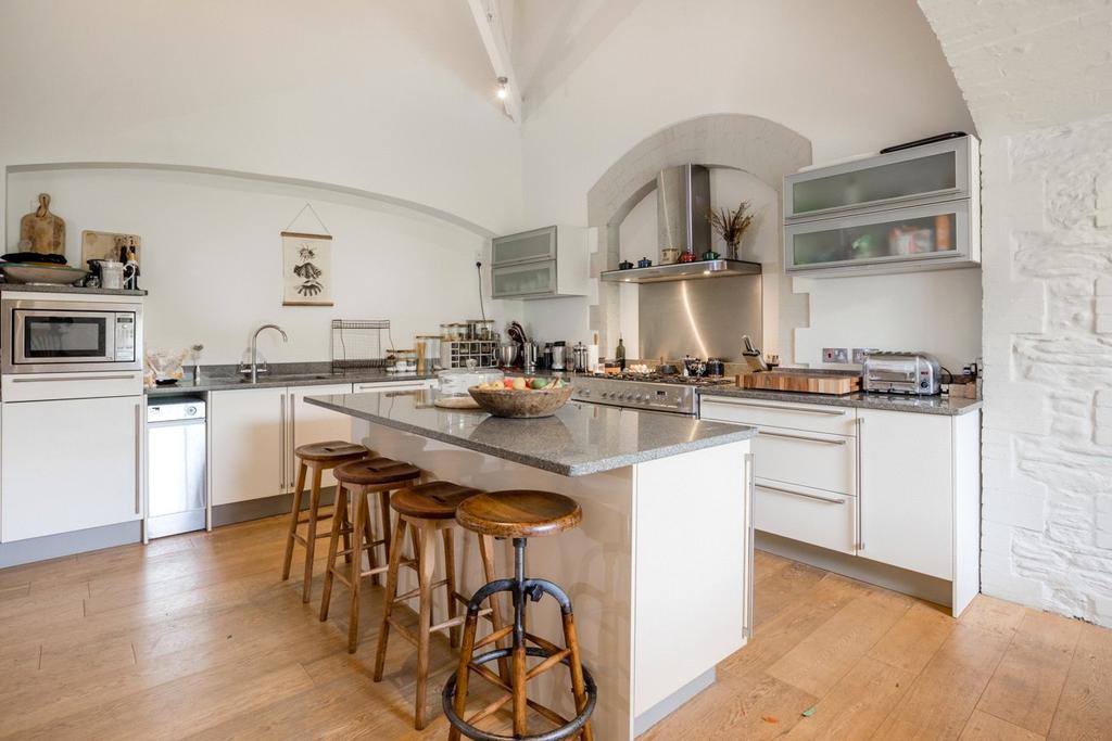 Kitchen 2