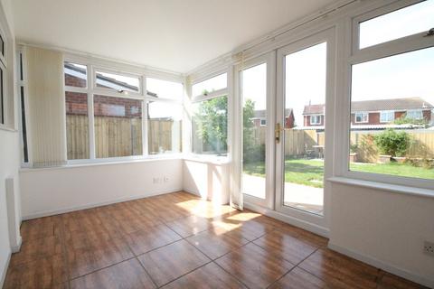 3 bedroom link detached house to rent, Selsey Close, Crewe