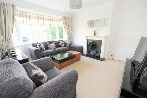 2 Hillview Crescent, Orpington, BR6 0SL