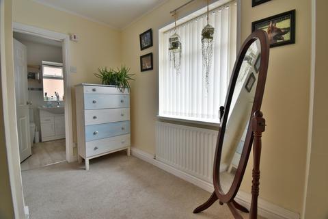 13 Ivanhoe Drive, Ashby-de-la-zouch, LE65 2LT