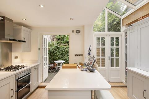 144 Walton Street, London, SW3 2JJ