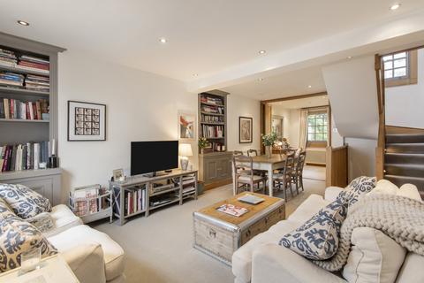 144 Walton Street, London, SW3 2JJ