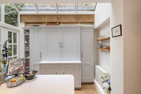 144 Walton Street, London, SW3 2JJ