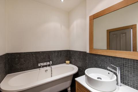 144 Walton Street, London, SW3 2JJ