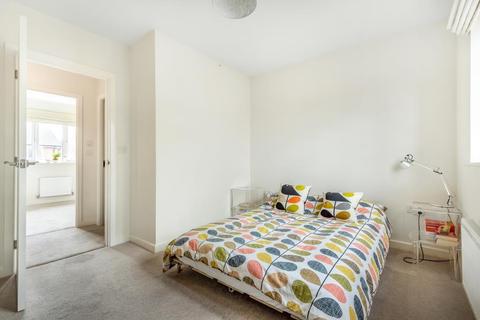 17 Faulkner Place, Brize Norton, Carterton, OX18 1NF