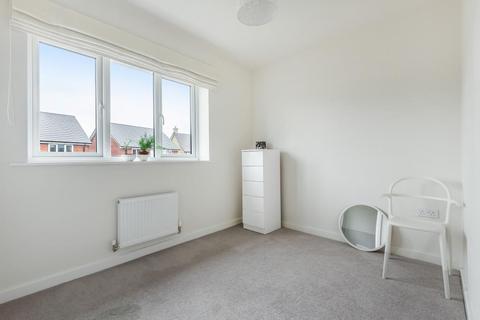 17 Faulkner Place, Brize Norton, Carterton, OX18 1NF