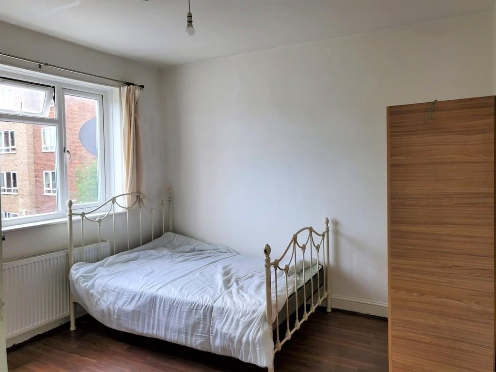Bowdon Road, Walthamstow, London Studio £750 pcm (£173 pw)