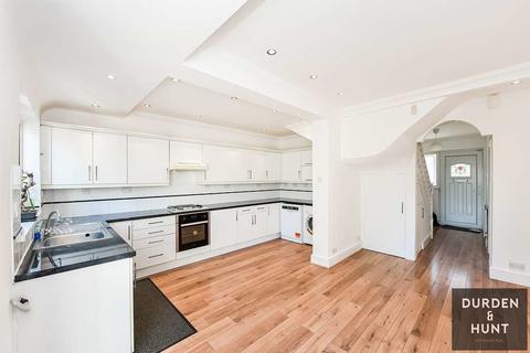 5 bedroom semi-detached house for sale - Beresford Road, Chingford, E4