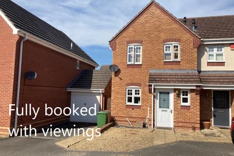 3 bedroom end of terrace house to rent, Haymaker Way, Wimblebury