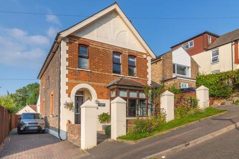 6 Highfield Road, Caterham, CR3 6QX