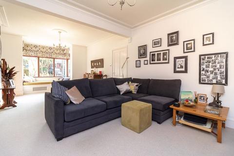 6 Highfield Road, Caterham, CR3 6QX