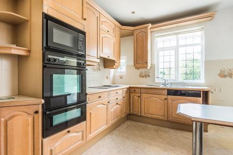 62 Purley Downs Road, South Croydon, CR2 0RA