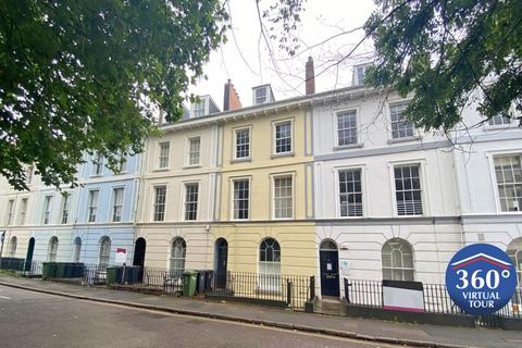 Flat 4, 7 Richmond Road, Exeter, EX4 4JA