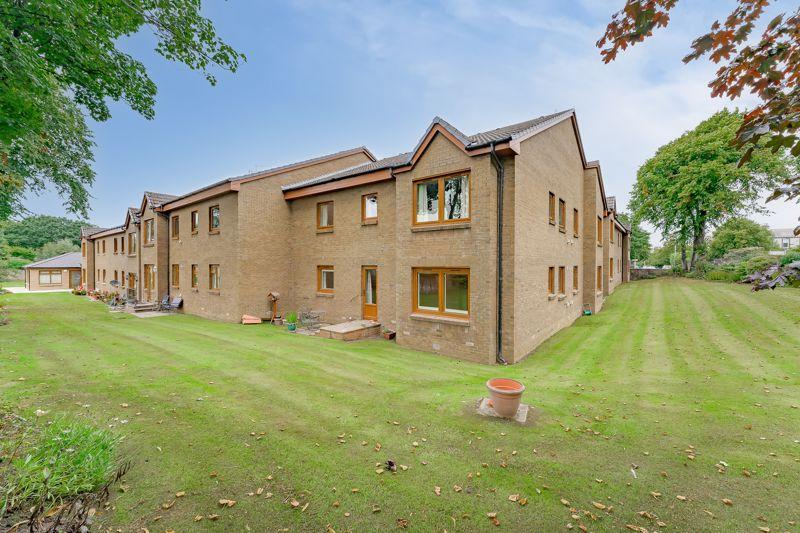 10 Carrick Gardens, Ayr KA7 2RT 2 bed retirement property £140,000