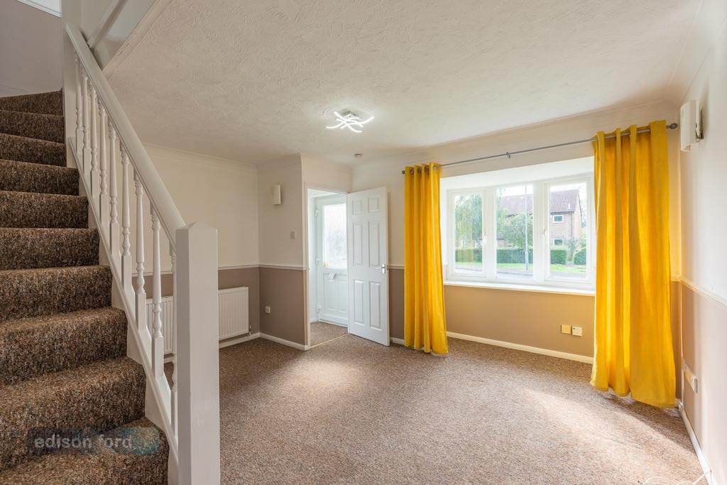 Longs Drive, Yate, Bristol, BS37 2 bed end of terrace house £219,000