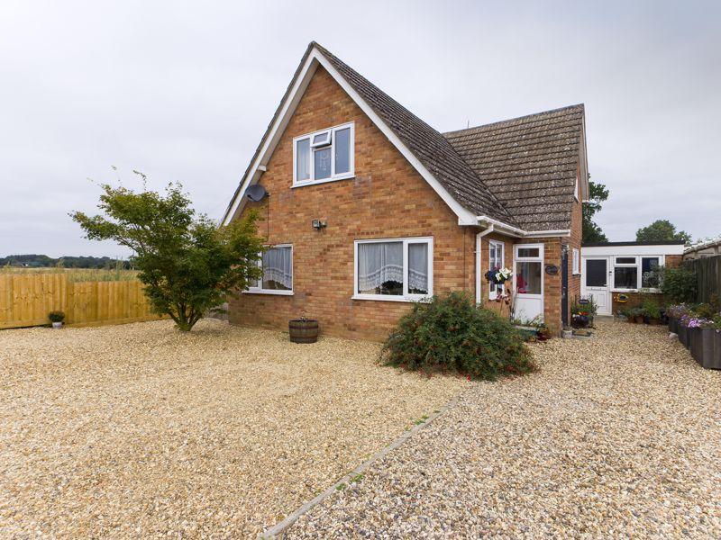 Maltings Garth, Thurston 3 bed property £400,000