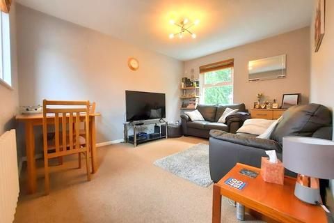 114 Kilross Road, Feltham, TW14 8SA