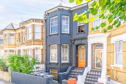 24a Thistlewaite Road, London, E5 0QQ
