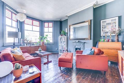 24a Thistlewaite Road, London, E5 0QQ