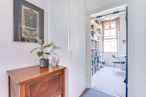 24a Thistlewaite Road, London, E5 0QQ
