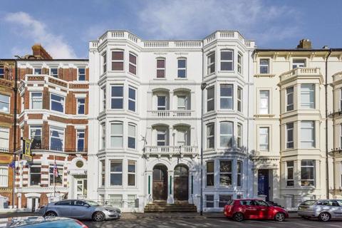 2 bedroom apartment to rent, Western Parade, Southsea