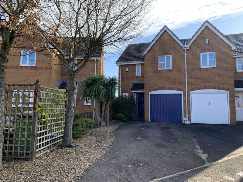 Ellan Hay Road, Bristol 3 bed semidetached house £1,350 pcm (£312 pw)